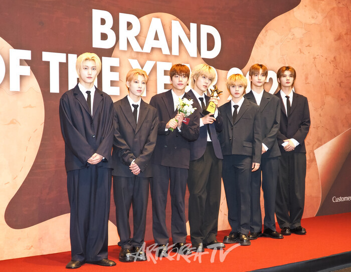 2025 올해의 브랜드 대상 포토월 행사(ARrC(아크)) 2025.08.28 사진 ⓒ아트코리아방송 이용선 기자​