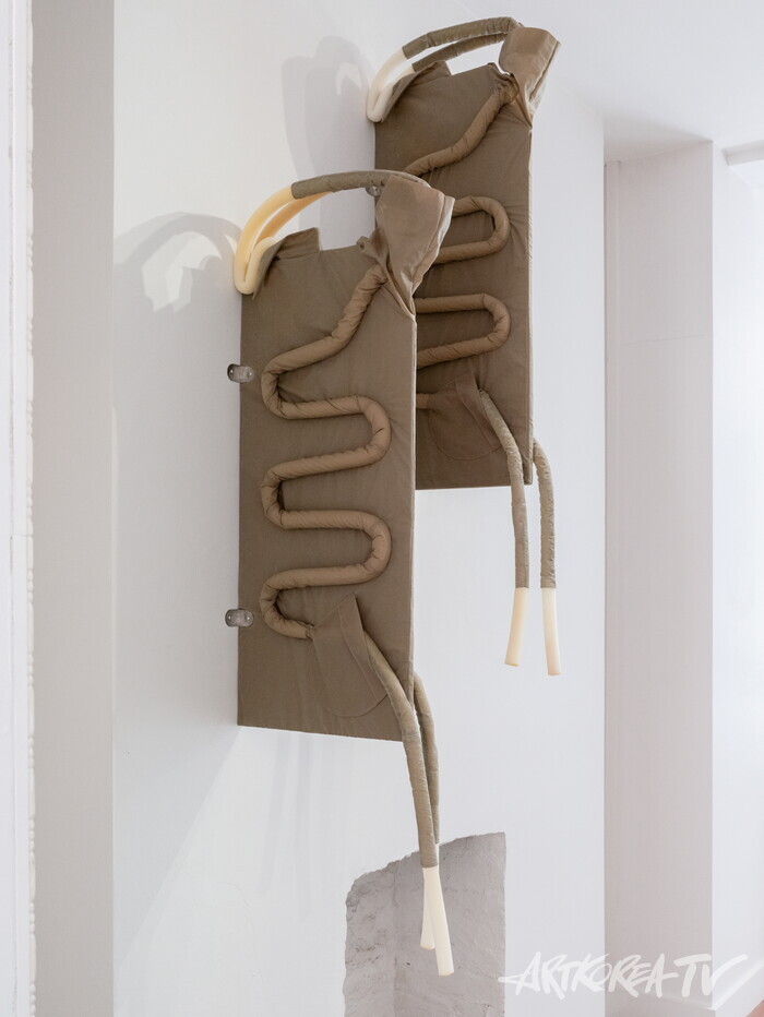 Electric jacket divider_(2025)