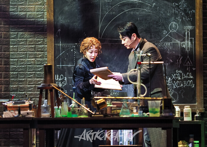뮤지컬 '마리 퀴리' 프레스콜(마리 스클로도프스카 퀴리 역 김소향, 피에르 역 테이) 2025.08.07 사진 ⓒ아트코리아방송 이용선 기자​