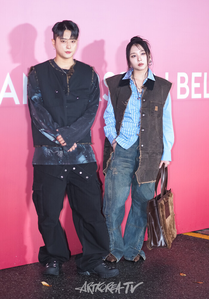 2026 S/S 서울패션위크 앤더슨벨 오프닝쇼 포토월 행사(KARD 전지우&제이셉) 2025.09.01 사진 ⓒ아트코리아방송 이용선 기자​