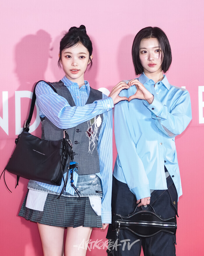 2026 S/S 서울패션위크 앤더슨벨 오프닝쇼 포토월 행사(하츠투하츠 이안, 지우) 2025.09.01 사진 ⓒ아트코리아방송 이용선 기자​