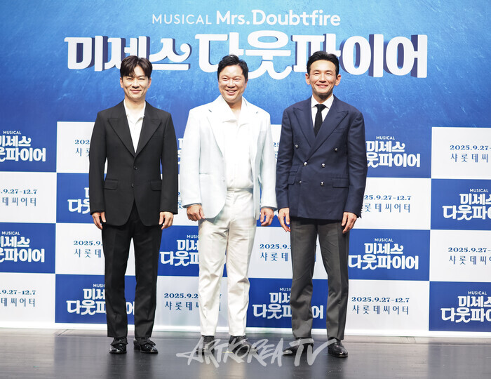 뮤지컬 '미세스 다웃파이어' 제작발표회(정상훈, 정성화, 황정민, 린아). 2025.09.02 사진 ⓒ아트코리아방송 이용선 기자​