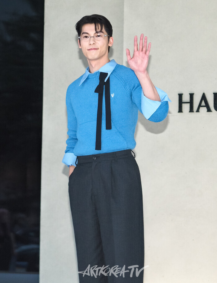 '하우스 노웨어 서울(HAUS NOWHERE SEOUL)' 포토월(허광한) 2025.09.03 사진 ⓒ아트코리아방송 이용선 기자​