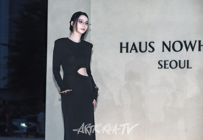 '하우스 노웨어 서울(HAUS NOWHERE SEOUL)' 포토월(에스파 카리나) 2025.09.03 사진 ⓒ아트코리아방송 이용선 기자​