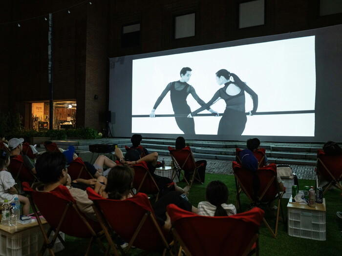 2024 아르코예술극장 앞마당 상영회 현장 사진. 제공 한국문화예술위원회