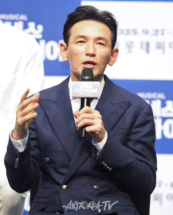 뮤지컬 '미세스 다웃파이어' 제작발표회(다니엘 역 황정민). 2025.09.02 사진 ⓒ아트코리아방송 이용선 기자​