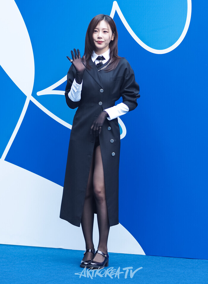 2026 SS서울패션위크 디자이너 김주한의 데일리미러 포토월 행사(드림캐쳐 지유) 2025.09.07 사진 ⓒ아트코리아방송 이용선 기자​