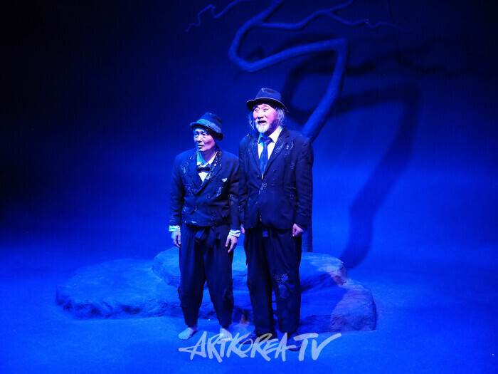 연극 '고도를 기다리며' (이호성, 박상종) 2025.09.08 사진 ⓒ아트코리아방송 이용선 기자