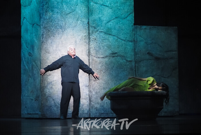 뮤지컬 '노트르담 드 파리' 프레스콜(프롤로 역 다니엘 라부아, 에스메랄다 역 엘하이다 다니) 2025.09.03 사진 ⓒ아트코리아방송 이용선 기자