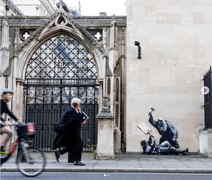 런던 왕립 법원. 사진: © Banksy 2025.