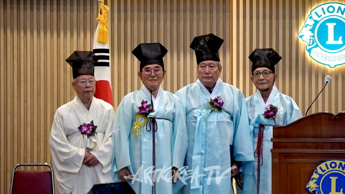 고선위원장, 고선위원 위촉-사진촬영 최윤영 기자