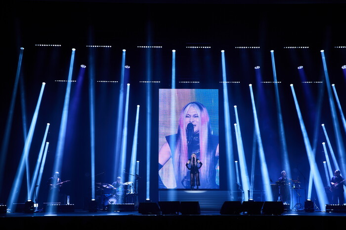 '오방신과-스팽글' 공연 사진. 제공 세종문화회관