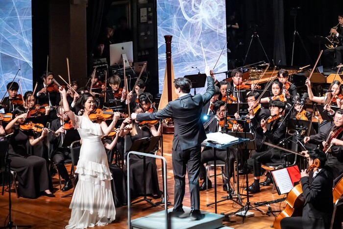 Opening Concert - violinist Ju Young Baek with HKBU Symphony Orchestra and conductor Johnny Poon
