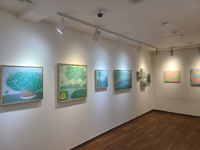 온 아트스페이스 3인전 – 자연이 전하는 위로와 행복의 순간-사진제공 각 작가