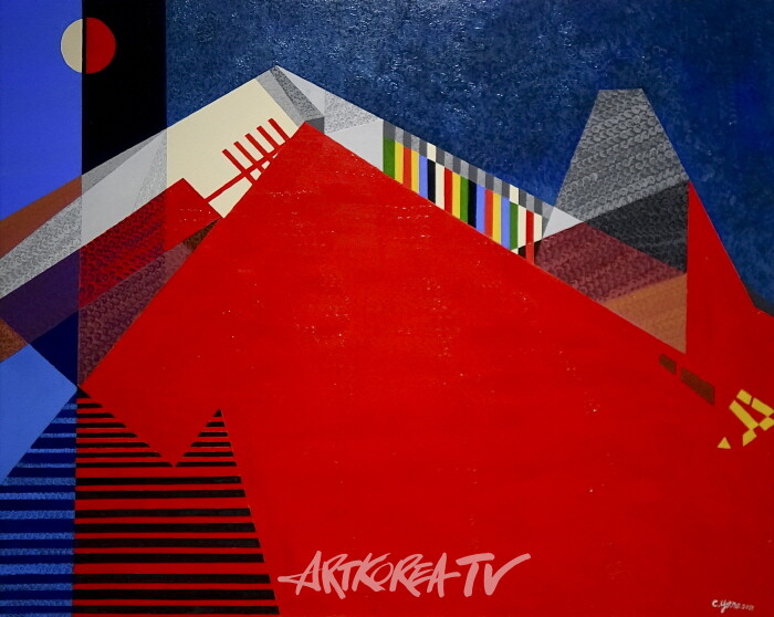 희망의 서광-Gleam of Hope-2025. 162.2×130.3cm 캔버스에 아크릴 Acrylic on canvas'희망의 서광'은 해와 달의 형상이 직접 드러나 있으며, 오방색을 사용해 음양의 순환적 세계관과 한국적 미의식을 구현한다.Gleam of Hope explicitly depicts the sun and moon, using Obangsaek to express Yin-Yang harmony and Korean aesthetics.-사진촬영 최윤영 기자