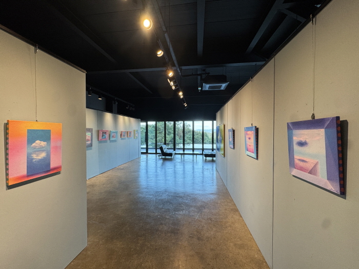 김리원 44번째 개인전과 ‘SuperAstra’ 아트테이너 9인 특별기획전-사진제공 김리원 작가