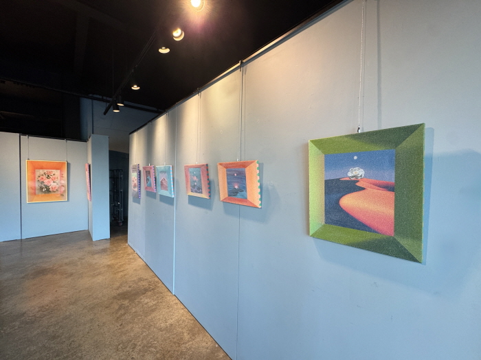 김리원 44번째 개인전과 ‘SuperAstra’ 아트테이너 9인 특별기획전-사진제공 김리원 작가