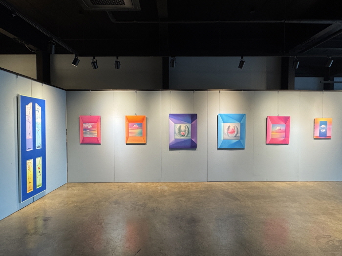 김리원 44번째 개인전과 ‘SuperAstra’ 아트테이너 9인 특별기획전-사진제공 김리원 작가