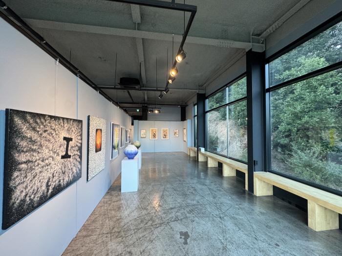 김리원 44번째 개인전과 ‘SuperAstra’ 아트테이너 9인 특별기획전-사진제공 김리원 작가