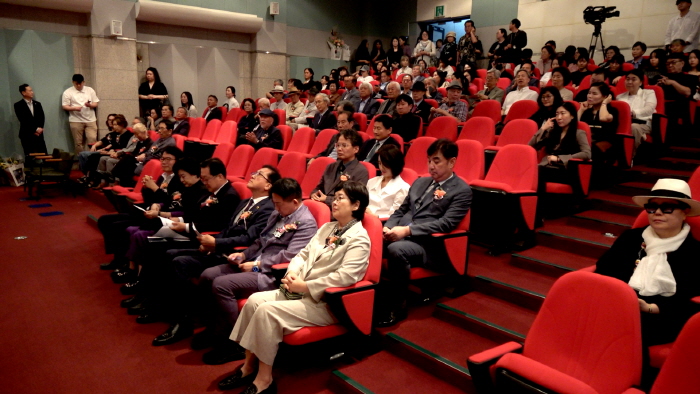 시상식장-사진촬영 최윤영 기자