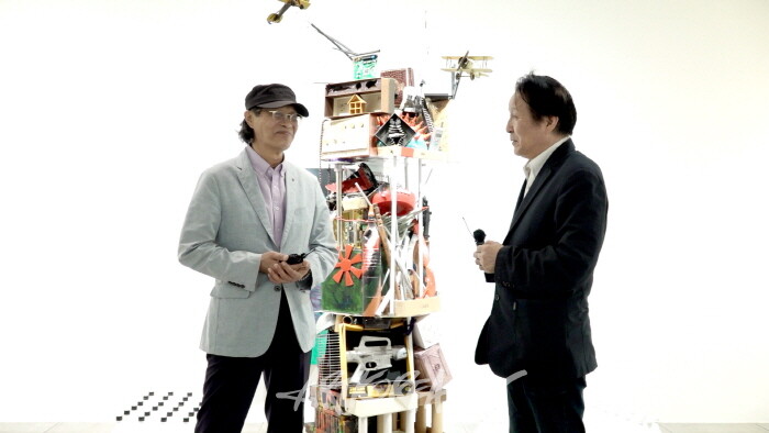 조현경 작가와  김종근 미술평론가-사진촬영 김한정 기자