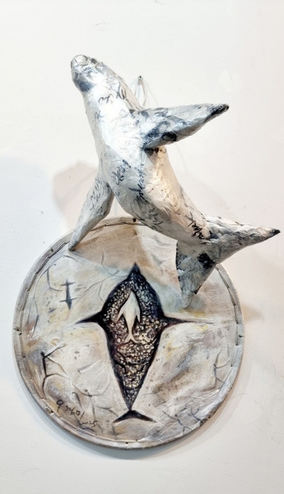 꿈을 싣고-북ㆍ한지ㆍ아크릴물감ㆍ2025-사진제공 구경미 작가