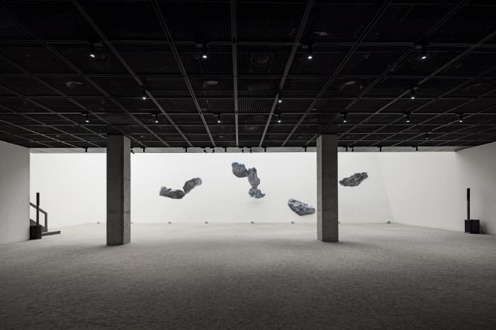 윤향로_오이스터_2025 전경-사진제공 수원시립미술관