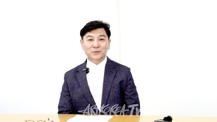아트코리아방송 이승근 관장 -사진촬영 최윤영 기자