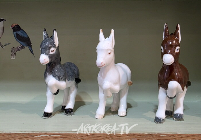 김바도-당나귀 8cm Porcelain Doll 2025-사진촬영 김한정 기자