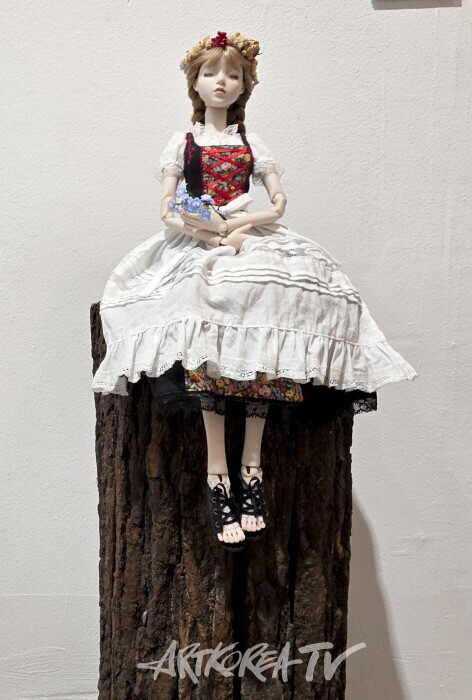 이한나-추억 44cm Porcelain Doll 2024-사진촬영 김한정 기자