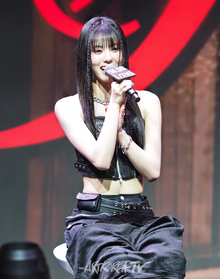 이즈나(izna) 두 번째 미니앨범 '낫 저스트 프리티'(Not Just Pretty) 발매 기념 쇼케이스(코코). 2025.09.30 사진 ⓒ아트코리아방송 이용선 기자