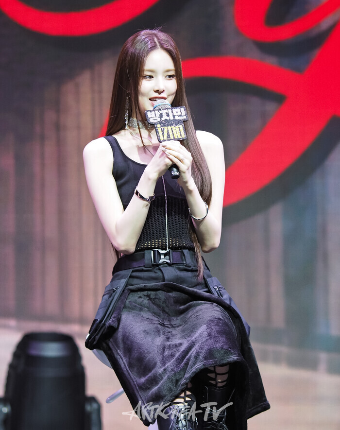 이즈나(izna) 두 번째 미니앨범 '낫 저스트 프리티'(Not Just Pretty) 발매 기념 쇼케이스(방지민). 2025.09.30 사진 ⓒ아트코리아방송 이용선 기자