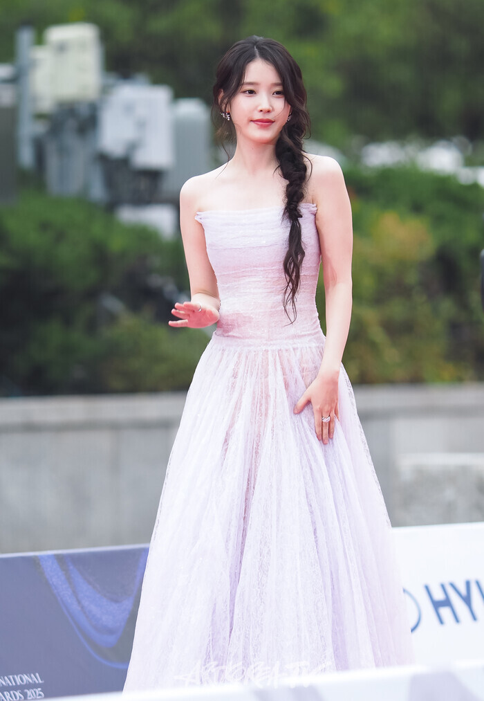 '서울드라마어워즈 2025' 레드카펫(아이유) 2025.10.02 사진 ⓒ아트코리아방송 이용선 기자