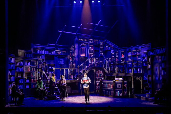 뮤지컬 '아몬드' 공연 사진. 제공 라이브(주)