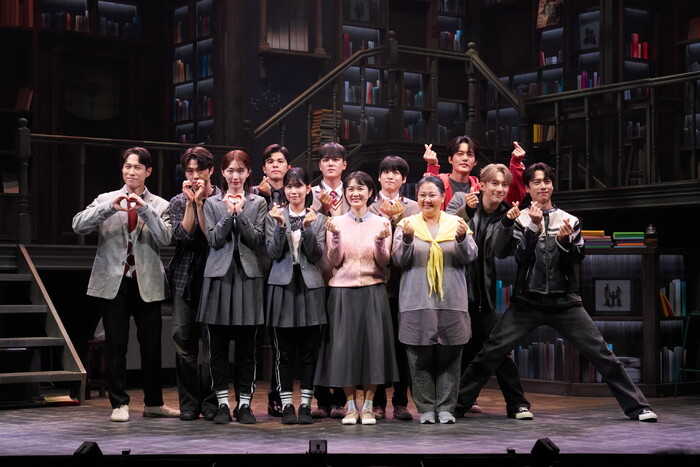 뮤지컬 '아몬드' 공연 사진. 제공 라이브(주)