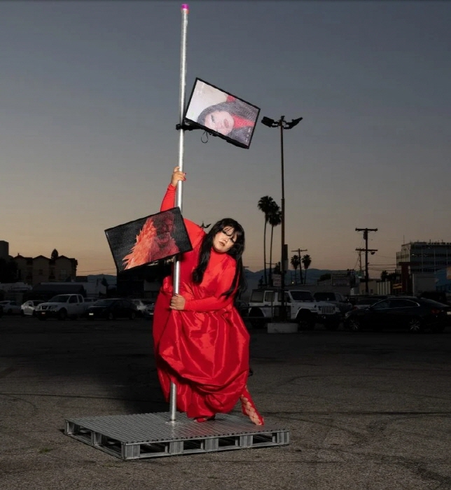 가브리엘라 루이스. 사진 제이드 메인나드. 아티스트의 호의.