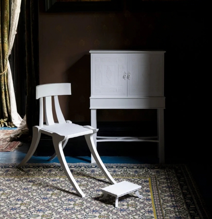  아네마리크 클로스터호프, 레이튼 하우스를 위한 '유령 물체들' (2025). 이미지-재런 제임스.