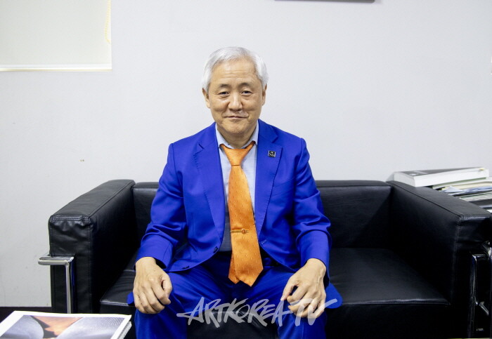 김달진미술자료박물관 관장-사진촬영 김한정 기자