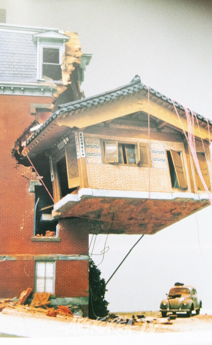 서도호 Fallen Star  2006년-사진촬영 김한정 기자