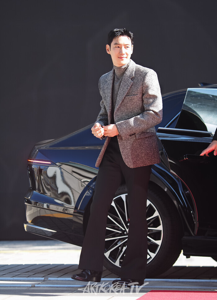 SBS 새 금토드라마 '모범택시3' 레드카펫 행사(이제훈) 2025.11.18 사진 ⓒ아트코리아방송 이용선 기자