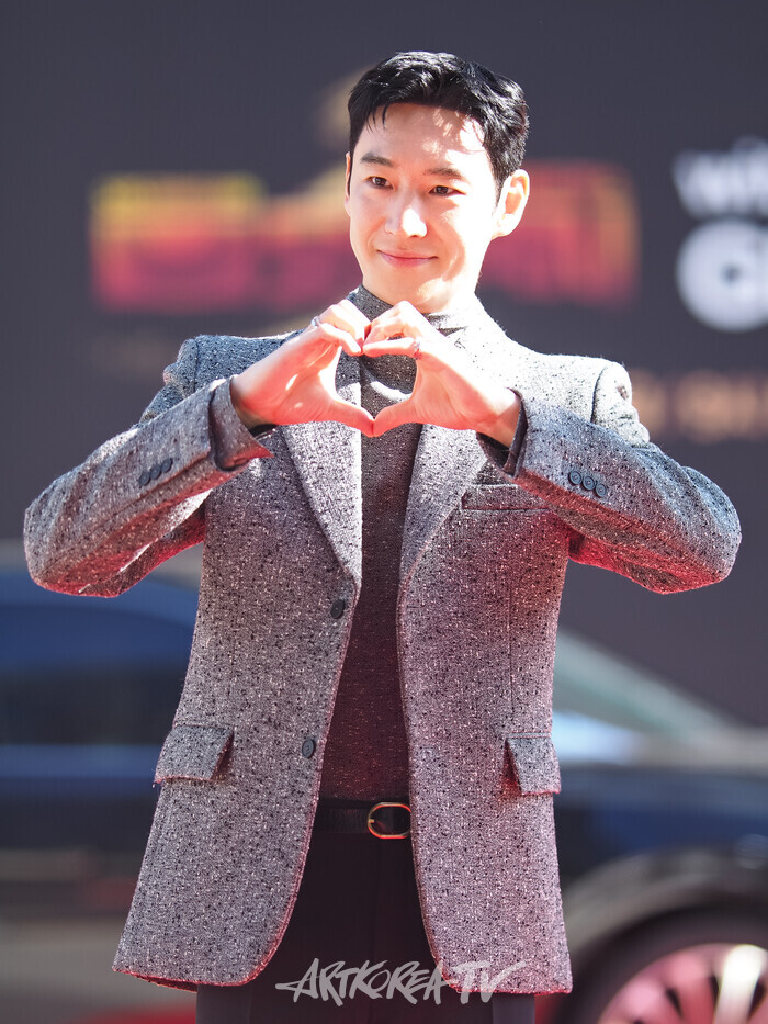 SBS 새 금토드라마 '모범택시3' 레드카펫 행사(이제훈) 2025.11.18 사진 ⓒ아트코리아방송 이용선 기자