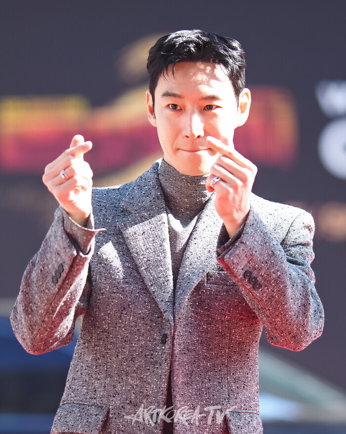 SBS 새 금토드라마 '모범택시3' 레드카펫 행사(이제훈) 2025.11.18 사진 ⓒ아트코리아방송 이용선 기자