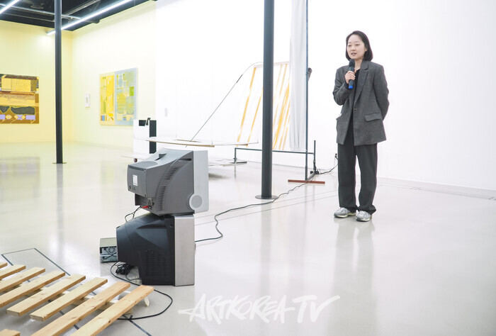 아르코 예술창작실 작가전 '인 시투 In Situ' 기자간담회(손수민) 2025.11.19 사진 ⓒ아트코리아방송 이용선 기자