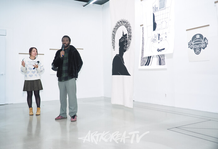 아르코 예술창작실 작가전 '인 시투 In Situ' 기자간담회(우고 멘데스, 모잠비크) 2025.11.19 사진 ⓒ아트코리아방송 이용선 기자