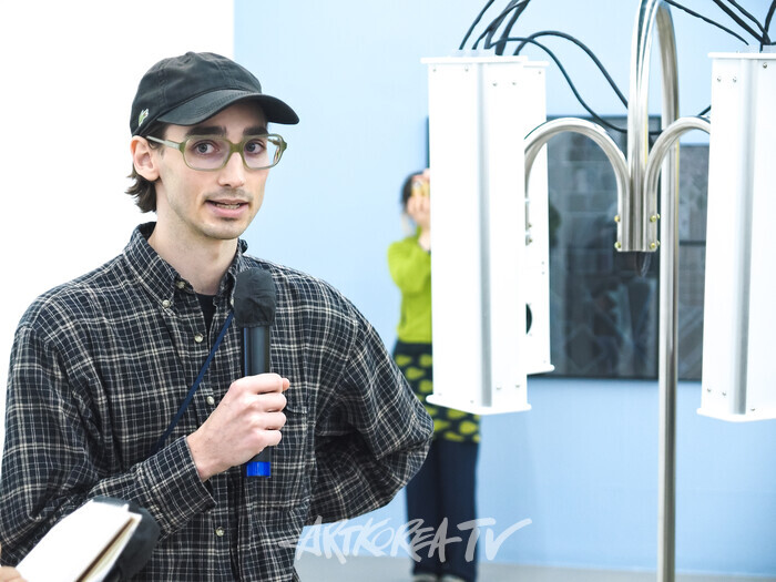 아르코 예술창작실 작가전 '인 시투 In Situ' 기자간담회(크리스티앙 슈바르츠, 오스트리아) 2025.11.19 사진 ⓒ아트코리아방송 이용선 기자