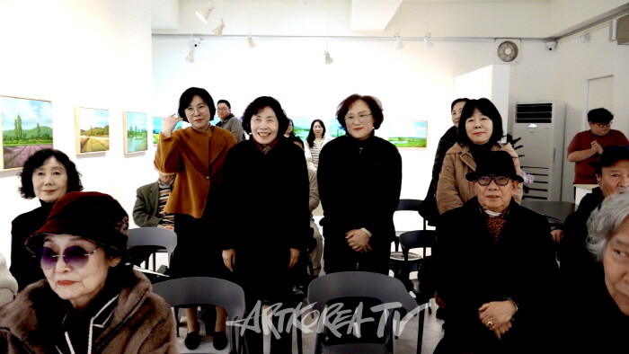 이황 화가, ‘추억 속의 자연’展 개막식-사진촬영 김한정 기자