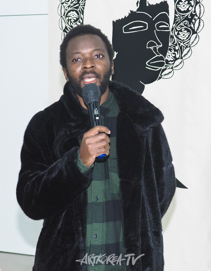 아르코 예술창작실 작가전 '인 시투 In Situ' 기자간담회(우고 멘데스, 모잠비크) 2025.11.19 사진 ⓒ아트코리아방송 이용선 기자