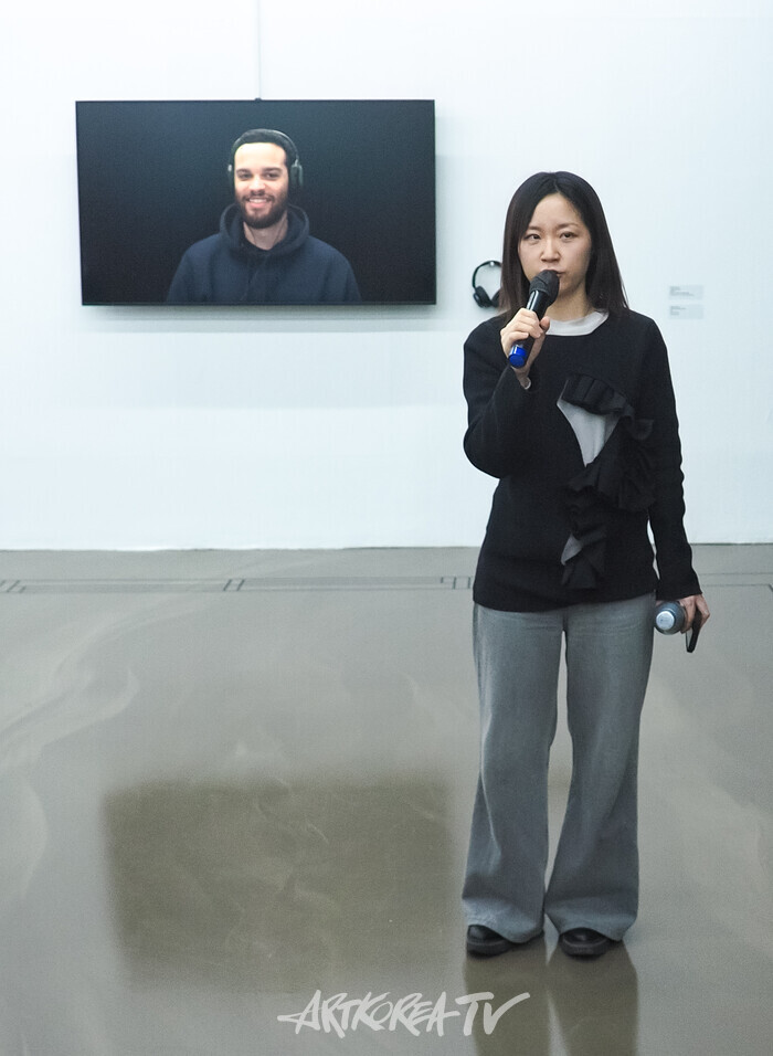 ​아르코 예술창작실 작가전 '인 시투 In Situ' 기자간담회(손수민) 2025.11.19 사진 ⓒ아트코리아방송 이용선 기자​