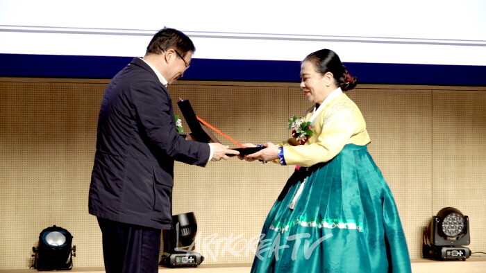  광진구청장상 전영순 작가-사진촬영 김한정 기자