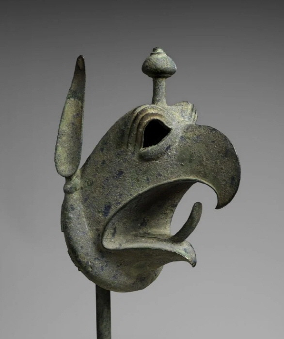 그리핀의 청동 머리, 기원전 7세기 3분기 사진-브루스 슈워츠-사진제공 신흥사